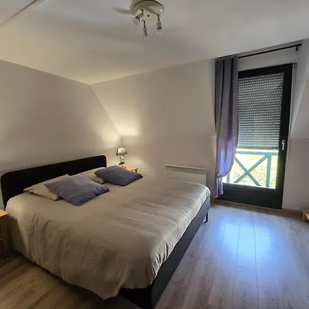 Maison à 300m De La *